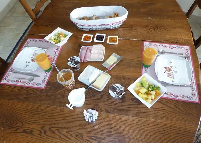 Chez Fanfan Nocleg ze śniadaniem 3*